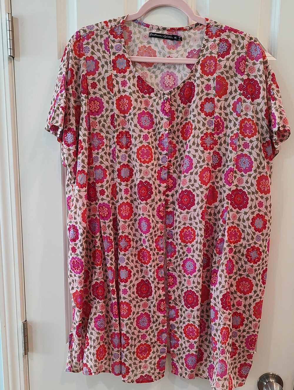 Gudrun Sjoden Pink & Red Floral Button-Front Top